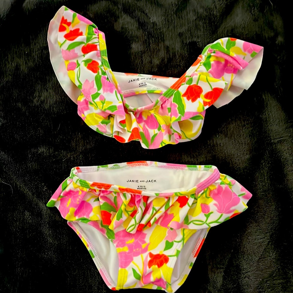 Janie and Jack two piece floral ruffled bathing suit 6-12 months